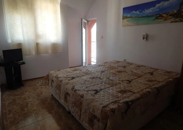 Apartman Dunav Apt.2 *